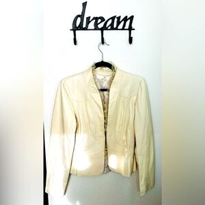 Beautiful winter white, lamb skin leather jacket. Size S.